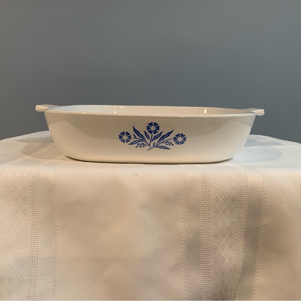 Corningware White Cornflower Dish